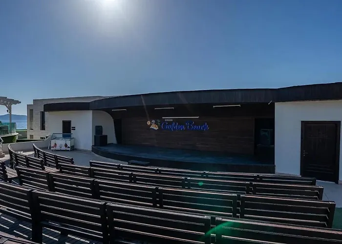 Szálloda Golden & 4*