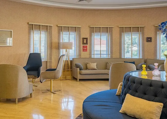Hotel Golden & 4*